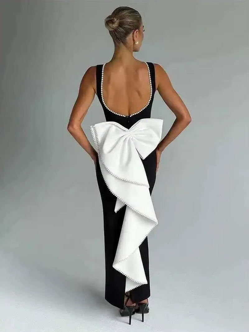 Abito Aderente con Fiocco Perlato