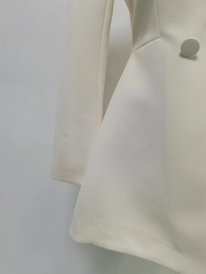 Abito con Colletto Classico e Chiusura a Bottoni