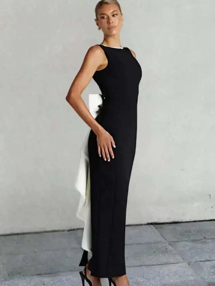 Abito Aderente con Fiocco Perlato