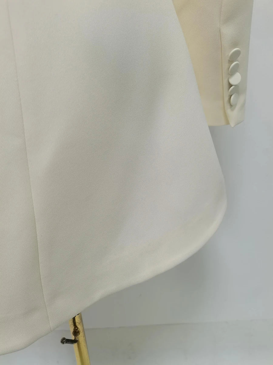 Abito con Colletto Classico e Chiusura a Bottoni