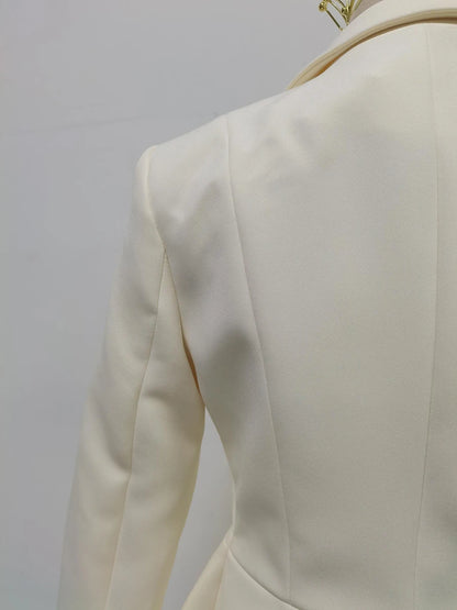 Abito con Colletto Classico e Chiusura a Bottoni