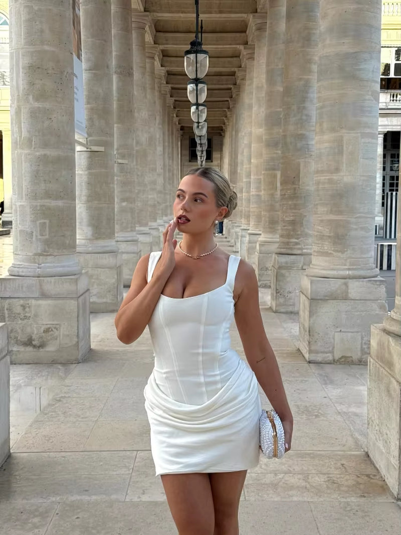 Mini Abito con Scollo Quadrato